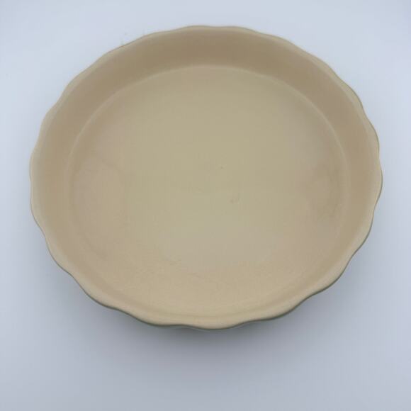 Culinary Colors Bakeware 6.5” Ceramic Pie Dish – Green & Beige Scalloped Edge - Picture 1 of 4